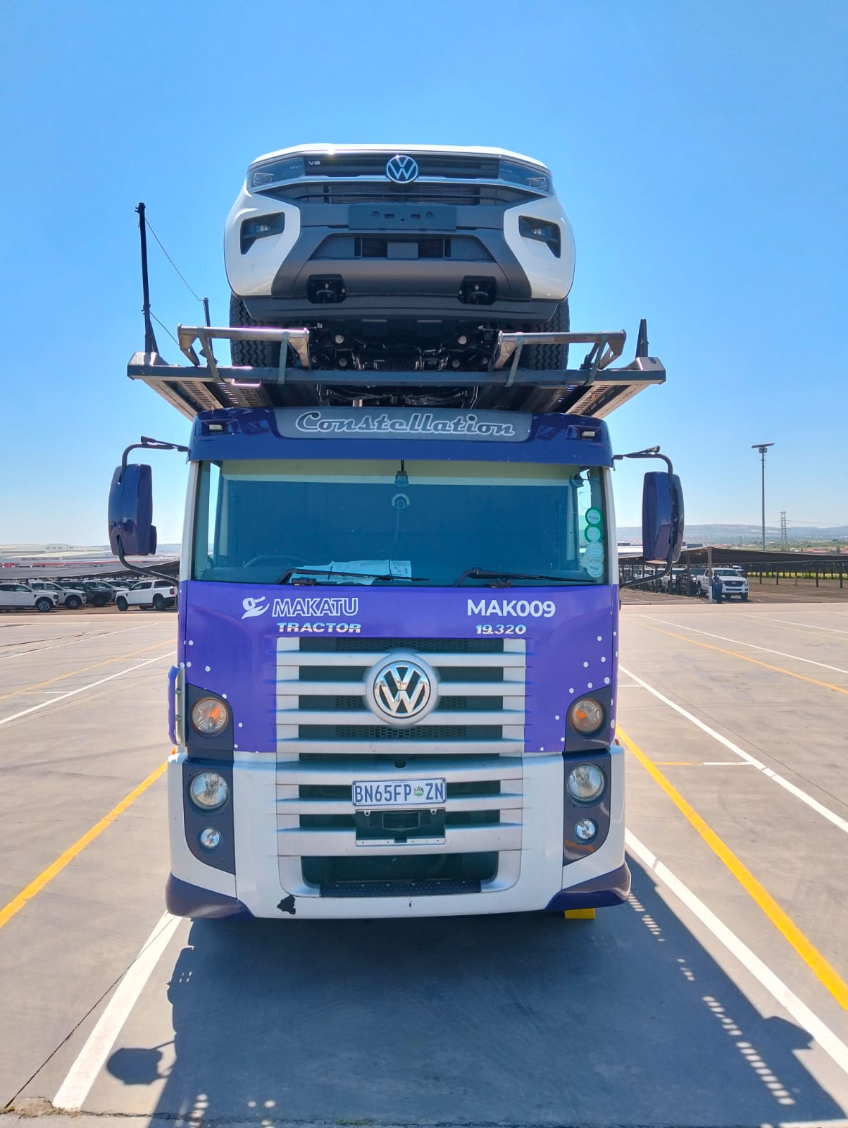 Makatu 8 Car Carrier on National Route